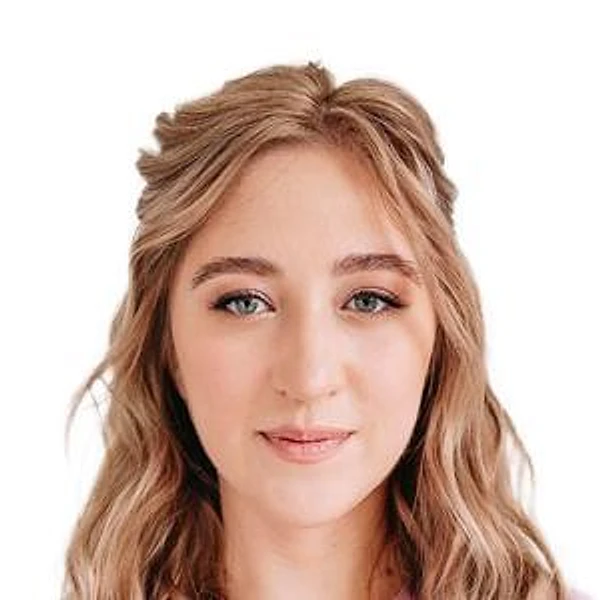 Иванюк Анастасия Александровна — Акушер, Гинеколог, Краснодар