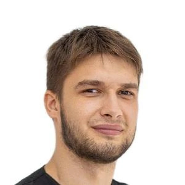 Бажуков Максим Витальевич — Стоматолог, Иркутск