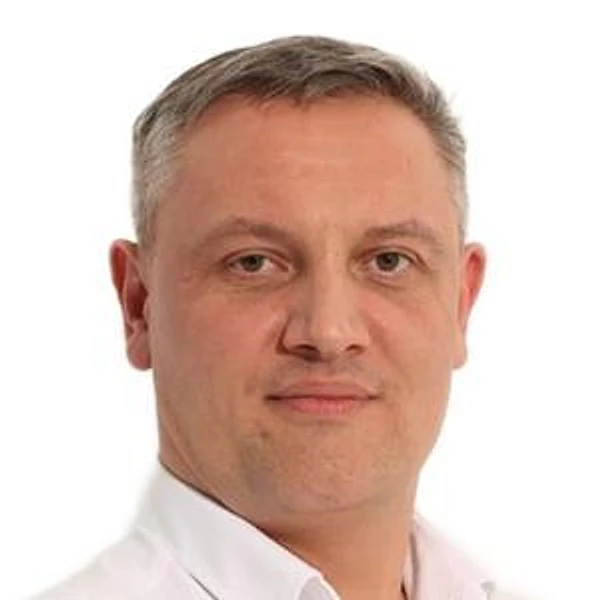 Суслов Игорь Николаевич — Пластический хирург, Киров