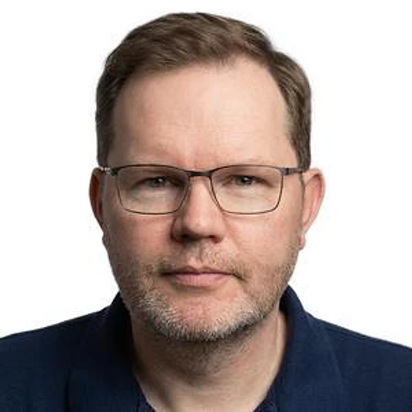 Кутин Максим Александрович — Нейрохирург, Москва