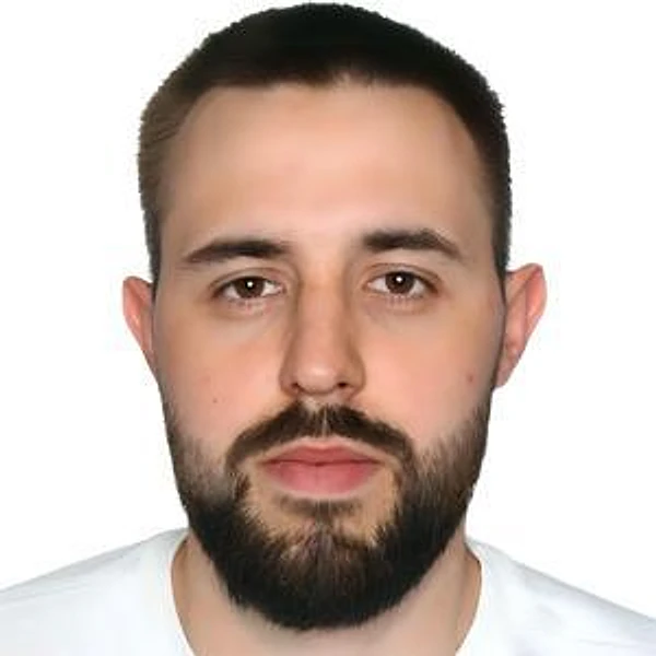 Пасечнюк Евгений Андреевич — Стоматолог-хирург, Старый Оскол