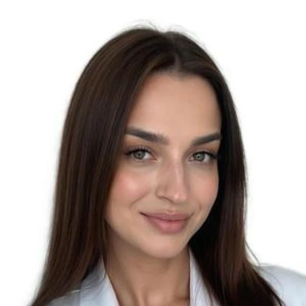 Мерлякова Ксения Сергеевна — Врач-косметолог, Дерматовенеролог, Терапевт, Саратов