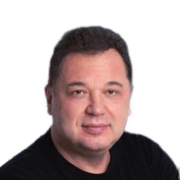 Усик Виталий Олегович — Челюстно-лицевой хирург, Стоматолог-имплантолог, Стоматолог-хирург, Москва