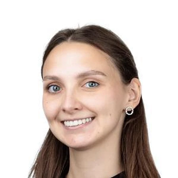 Аратскова Полина Михайловна — Стоматолог, Курск