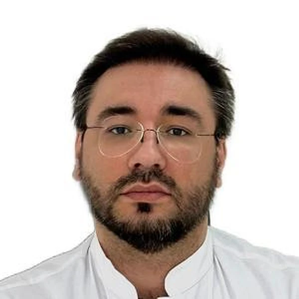 Наврузов Кемран Зейналиевич — Пластический хирург, Сосудистый хирург (ангиохирург), Флеболог, Хирург, Дербент