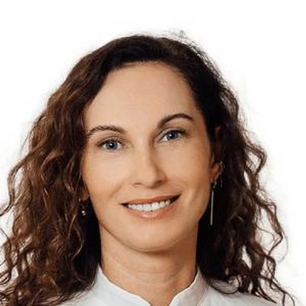 Климова Ирина Сергеевна — Стоматолог-хирург, Стоматолог-имплантолог, Челюстно-лицевой хирург, Чита