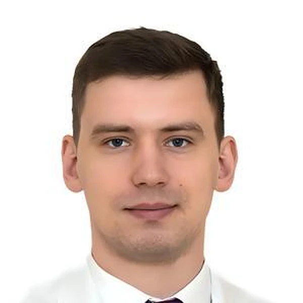 Толстов Петр Валерьевич — Терапевт, Иркутск