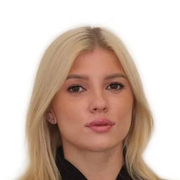 Гайниева Алиса Ленаровна — Стоматолог, Москва