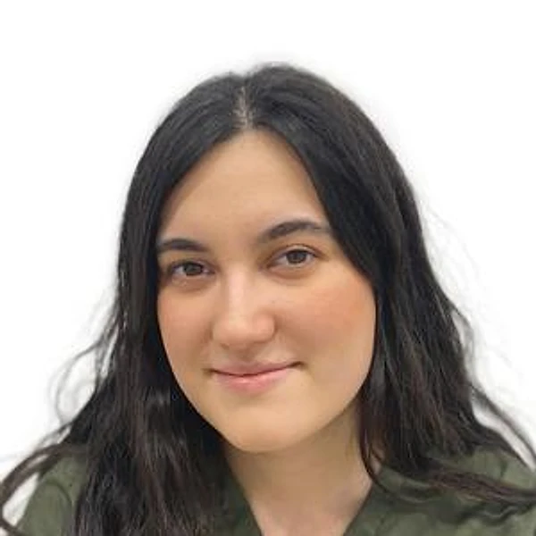 Трошкова Алина Азимжановна — ЛОР, Москва