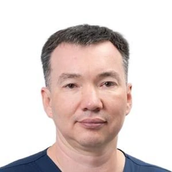 Казакбаев Артур Амирович — Офтальмолог-хирург, Уфа