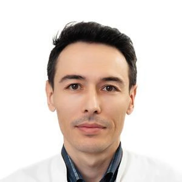 Мухамадиев Адонис Радикович — Хирург, Уфа