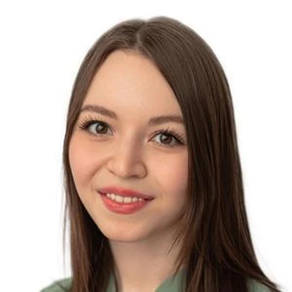 Рыбникова Елизавета Вячеславовна — Стоматолог-эндодонтист, Стоматолог, Стоматолог-гигиенист, Санкт-Петербург