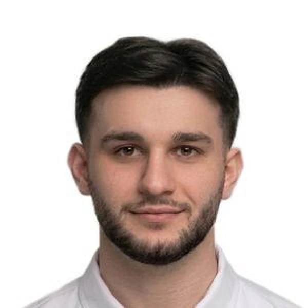 Хакиев Адам Мохмадович — Стоматолог-ортодонт, Москва