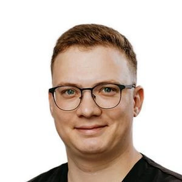 Стерхов Данил Сергеевич — Стоматолог-имплантолог, Стоматолог-хирург, Тюмень