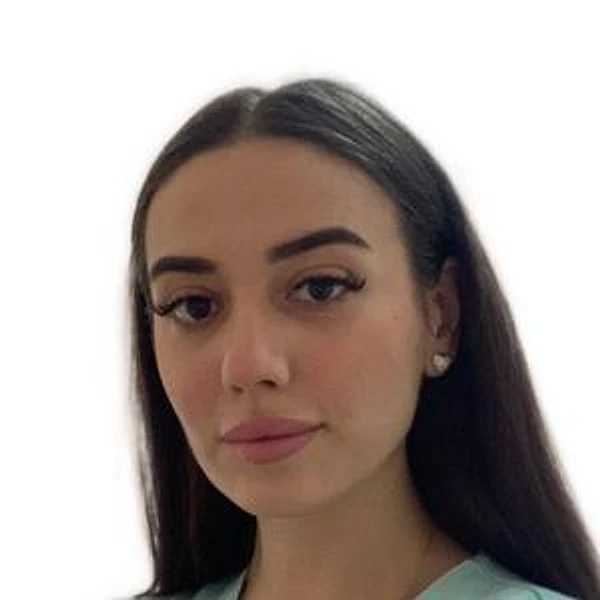 Бугулова Элина Асланбековна — Стоматолог, Адлер