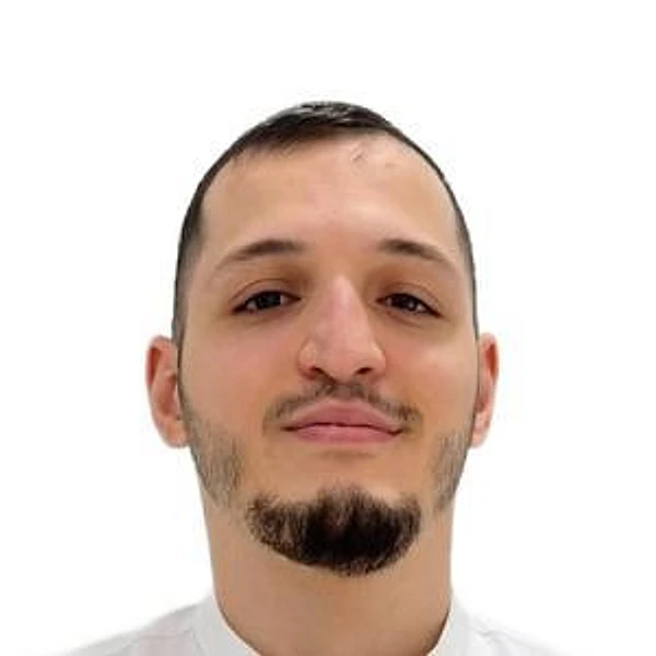 Умраев Тимур Ахмаевич — Стоматолог-хирург, Стоматолог-имплантолог, Красноярск