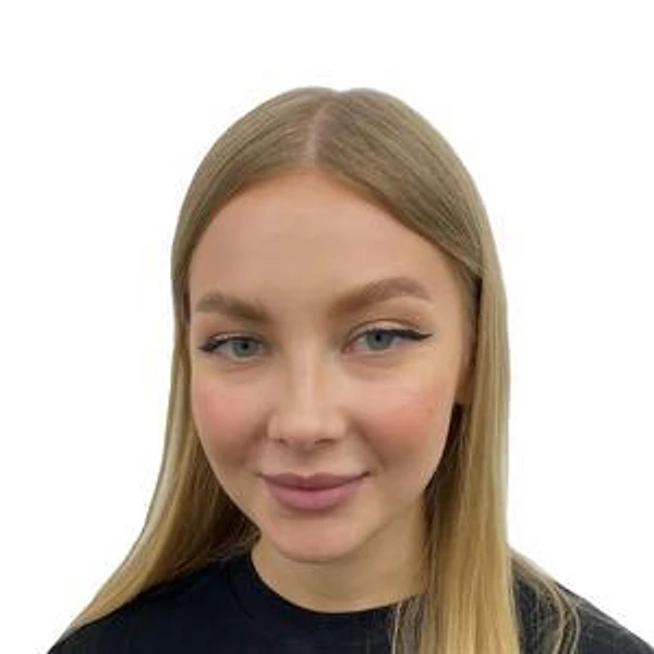 Добычина Арина Сергеевна — Стоматолог-ортодонт, Иваново