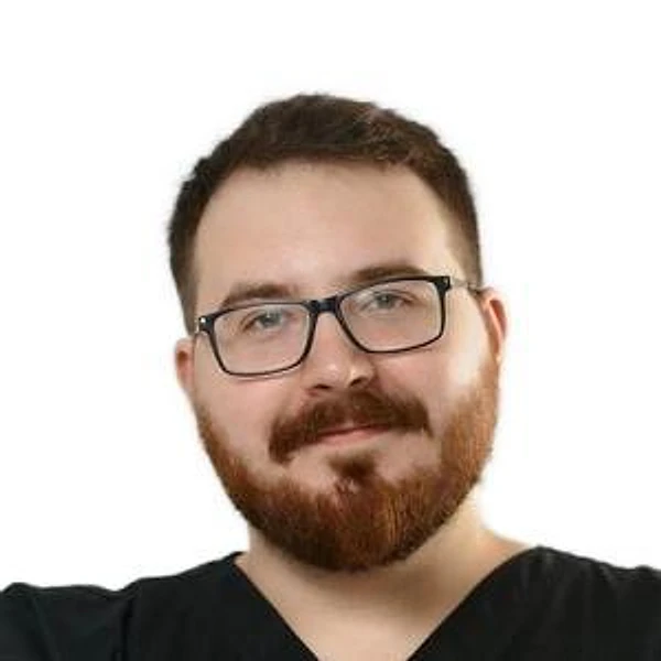 Петров Артем Евгеньевич — Кардиолог, Петрозаводск