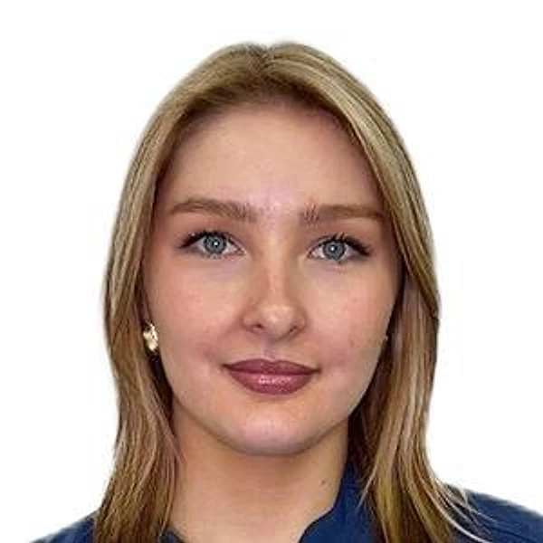 Шмырева Елизавета Денисовна — Детский стоматолог, Стоматолог, Санкт-Петербург