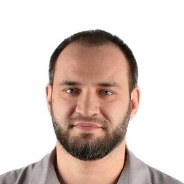 Магдиев Расул Маратович — Стоматолог-хирург, Стоматолог-имплантолог, Стоматолог-ортопед, Махачкала