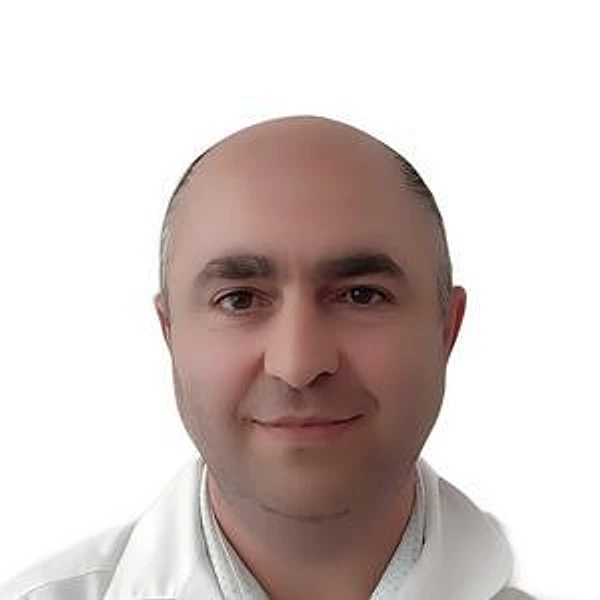 Уцумбиев Махач Магомедович — Невролог, Севастополь