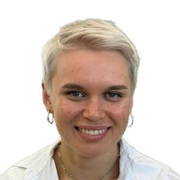 Шарнина Анна Алексеевна — Стоматолог, Детский стоматолог-хирург, Стоматолог-имплантолог, Стоматолог-хирург, Анапа
