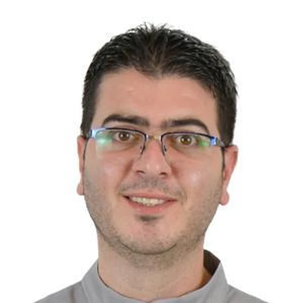 Отман Тарафа — Стоматолог-имплантолог, Стоматолог-ортопед, Стоматолог-хирург, Владимир