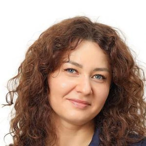 Дустуева Кристина Маратовна — Стоматолог-ортопед, Махачкала