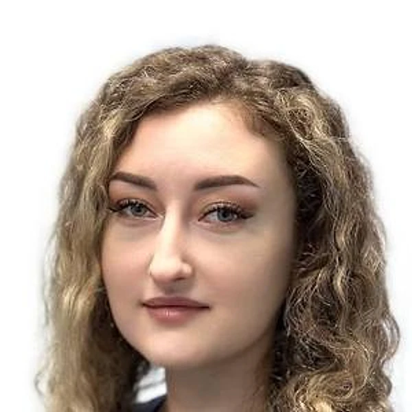 Вафина Алина Илгизовна — Стоматолог, Альметьевск