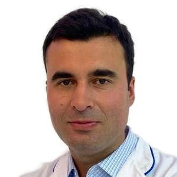 Бага Денис Константинович — Пластический хирург, Санкт-Петербург