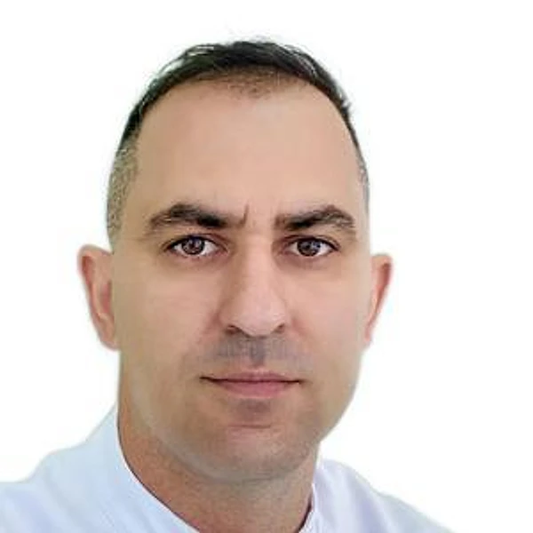 Карапетян Давид Араикович — Стоматолог, Адлер
