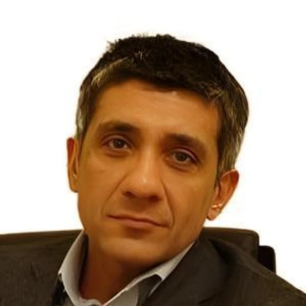 Кулиев Теймур Арифович — Пластический хирург, Москва