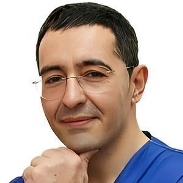 Черкезов Аванес Эдуардович — Пластический хирург, Ростов-на-Дону