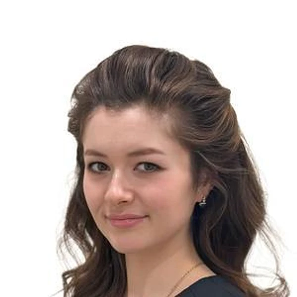 Акжичетова Алина Рифатовна — Стоматолог-гигиенист, Екатеринбург