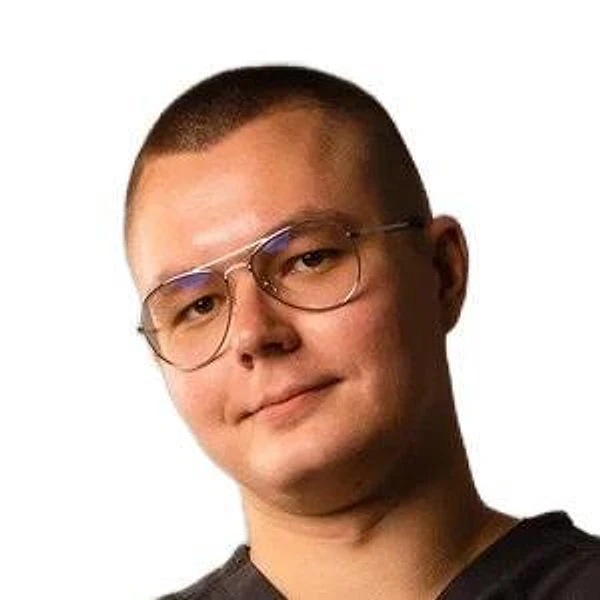 Сенаторов Даниил Андреевич — Онколог, Комсомольск-на-Амуре