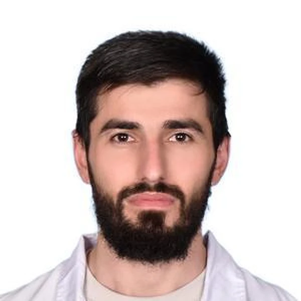 Алисултанов Арсен Русланович — Стоматолог-ортопед, Стоматолог, Майкоп
