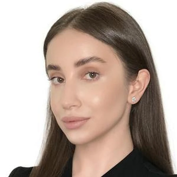 Гусейнова Раджана Лукмановна — Пластический хирург, Москва
