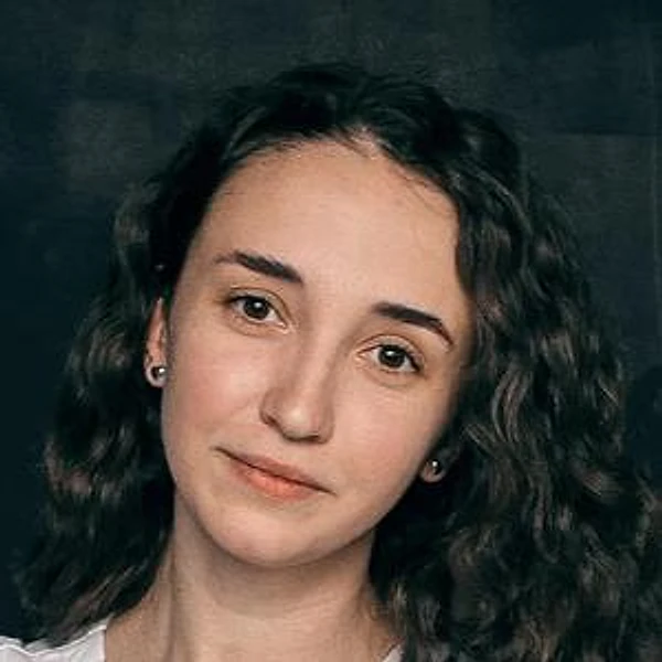 Дудко Алина Максимовна — Стоматолог, Змеиногорск