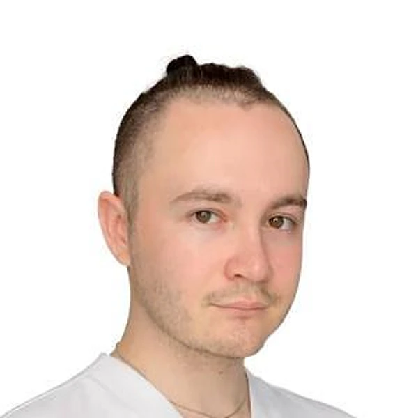 Крашенинников Максим Андреевич — Стоматолог-гигиенист, Детский стоматолог-гигиенист, Екатеринбург