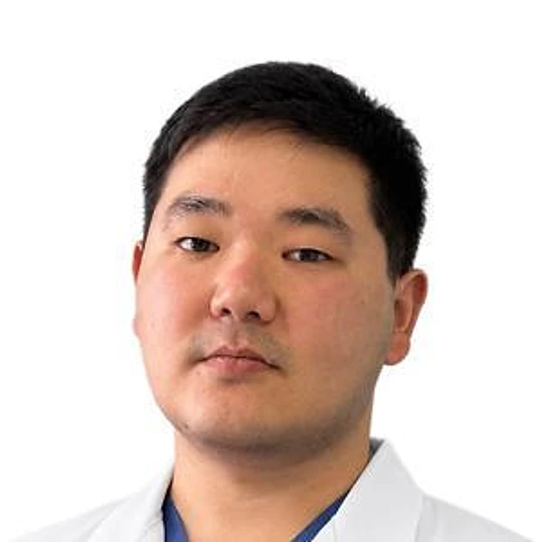 Муратбек Уулу Нурсултан — Офтальмолог (окулист), Сызрань