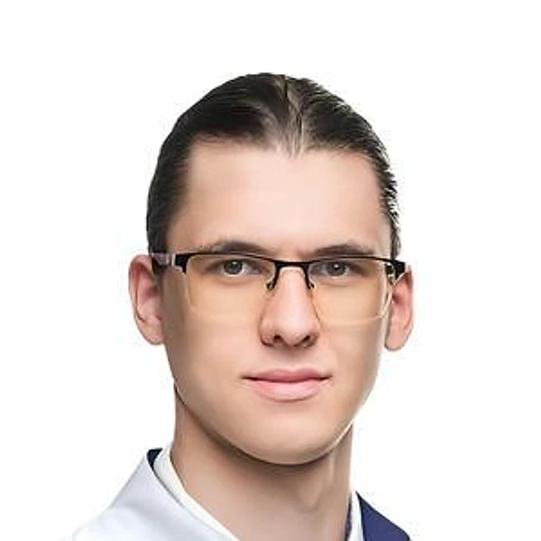 Якимович Денис Дмитриевич — Пластический хирург, Санкт-Петербург