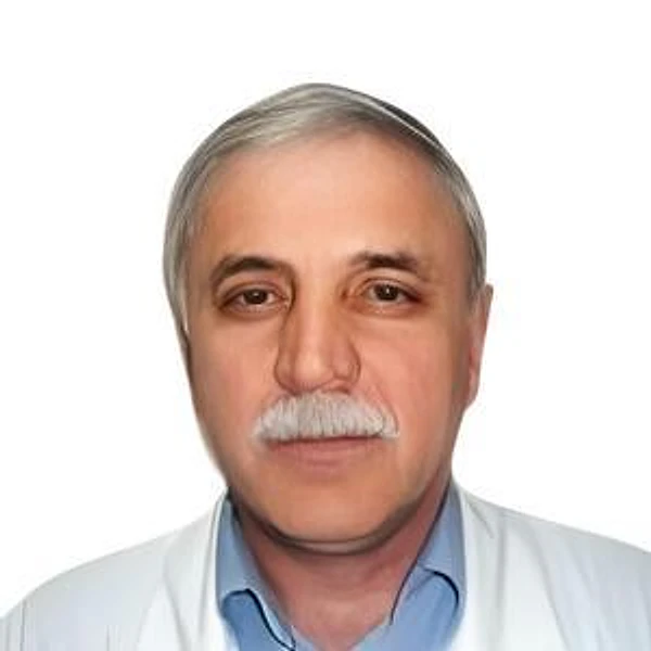 Магомедов Магомад Сиражутинович — Нейрохирург, Ортопед, Травматолог, Буйнакск