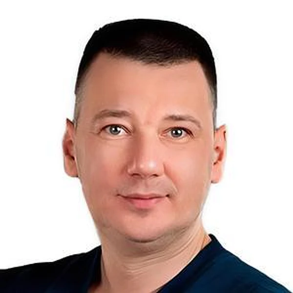 Паромчук Денис Анатольевич — Стоматолог-хирург, Новокузнецк