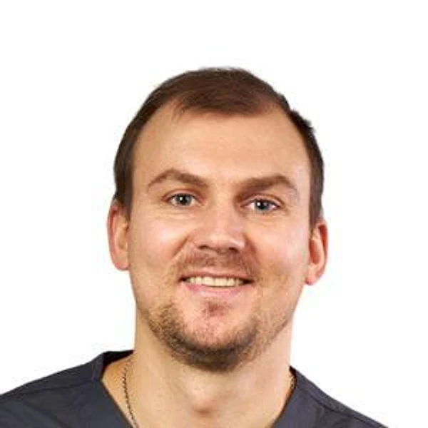 Красюков Максим Михайлович — Стоматолог-имплантолог, Стоматолог-ортопед, Стоматолог-хирург, Санкт-Петербург