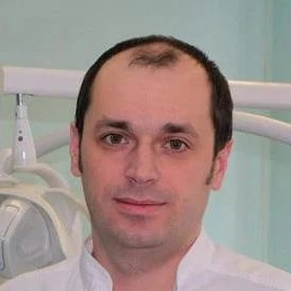 Самсонов Владимир Владимирович — Челюстно-лицевой хирург, Стоматолог-имплантолог, Стоматолог-хирург, Одинцово