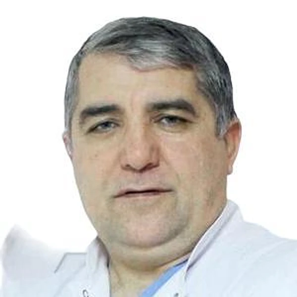 Ахмедов Абдулнасир Самедович — ЛОР, Пластический хирург, Махачкала