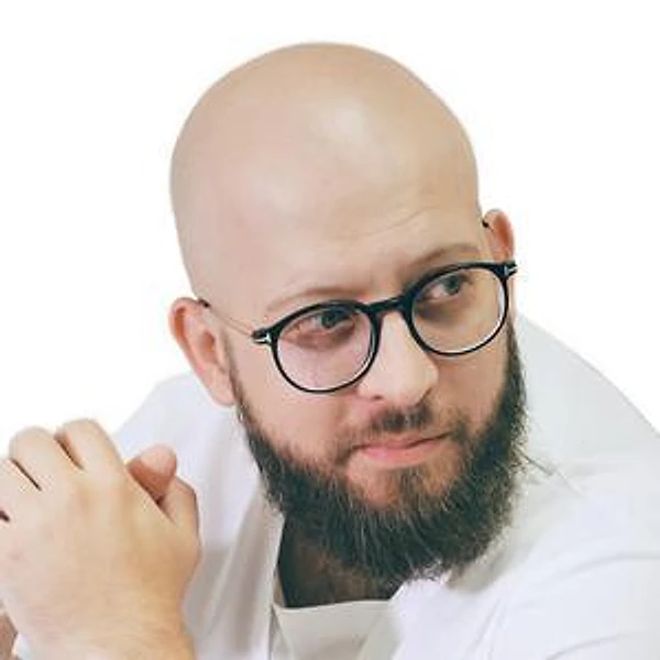 Коробов Артем Владимирович — Пластический хирург, Москва