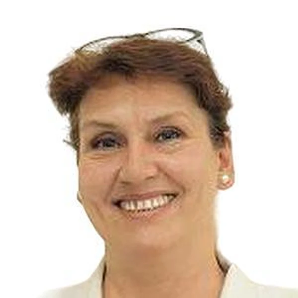 Солдатенкова Юлия Викторовна — Стоматолог-хирург, Санкт-Петербург