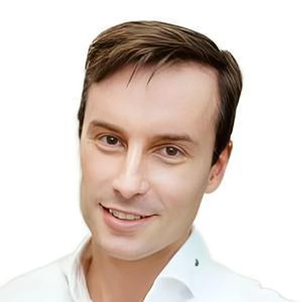Жук Андрей Олегович — Стоматолог-ортодонт, Москва