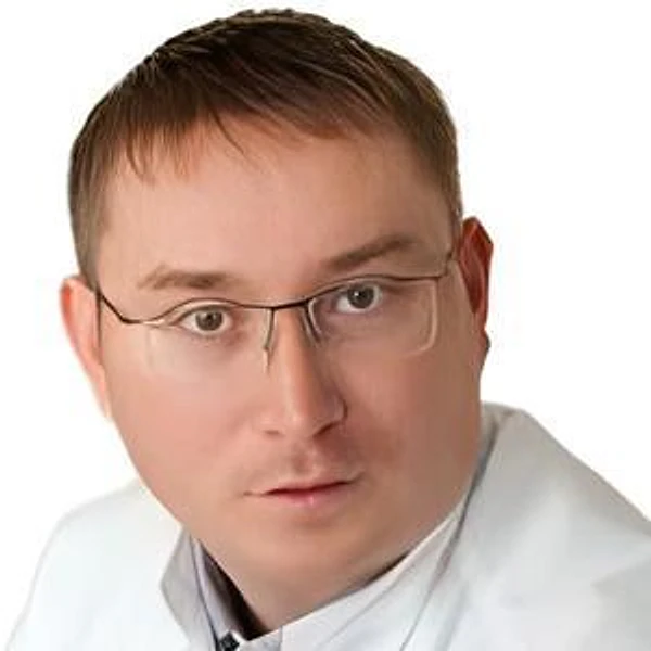 Павлов Дмитрий Владимирович — Офтальмолог-хирург, Офтальмолог (окулист), Болгар